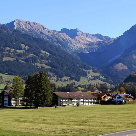 Harmonie - Mit Hallenbad Und Sauna *